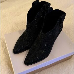 Jessica Simpson Glitter Gabor Cowboy Anklet Boots
Black, Size 9-5